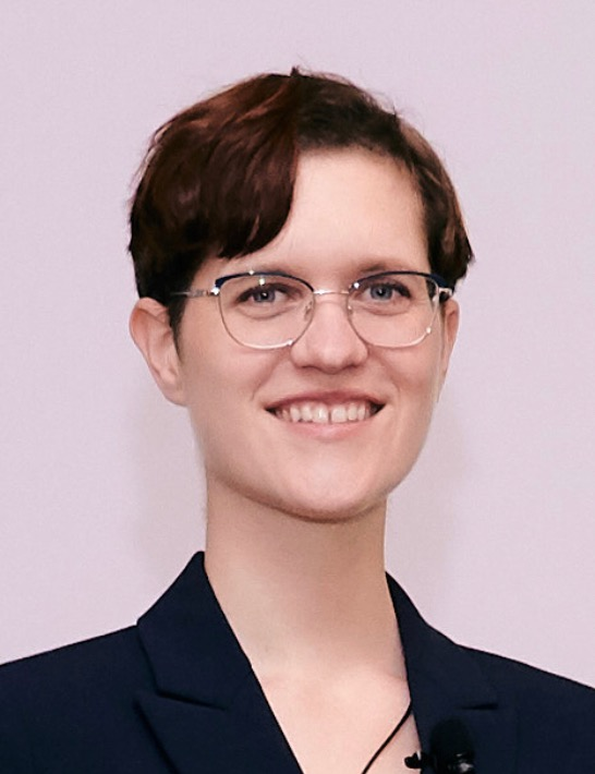 Dr. Lara Heberle